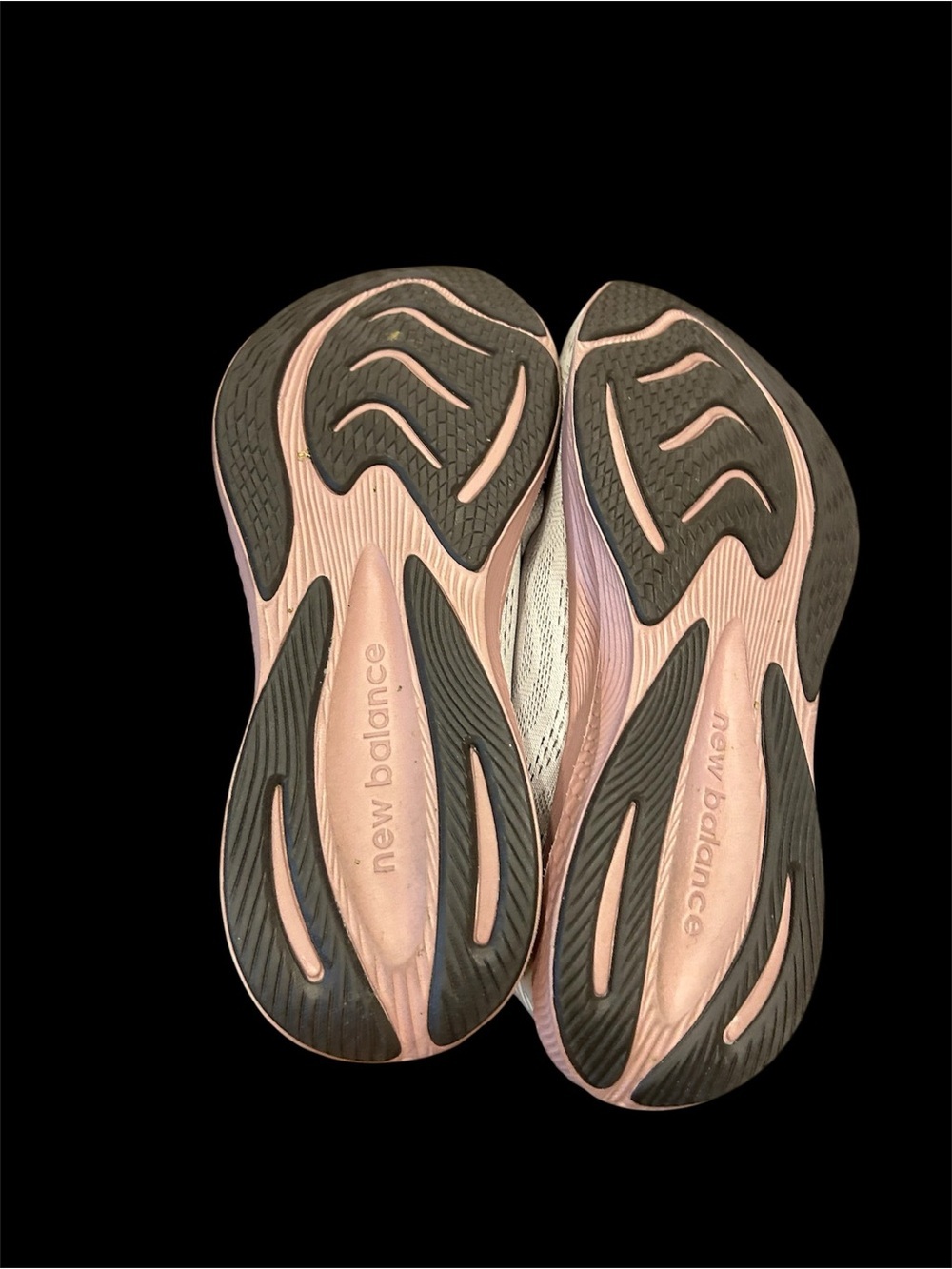 New Balance Women's Light Gray and Pink Athletic Running Shoes - Picture 5 of 6